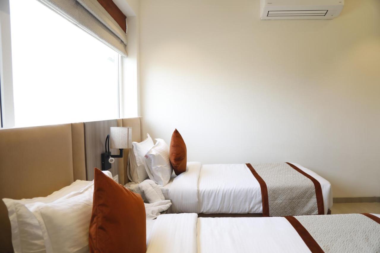Hotel The Royal Vista 瓦拉纳西 外观 照片