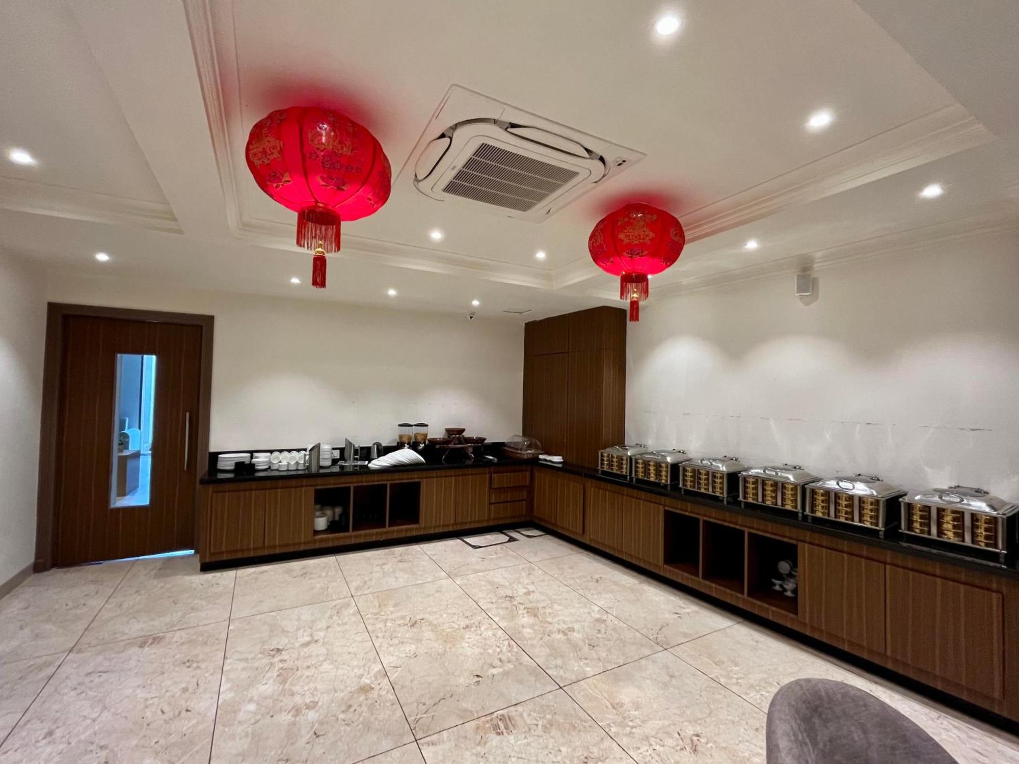 Hotel The Royal Vista 瓦拉纳西 外观 照片